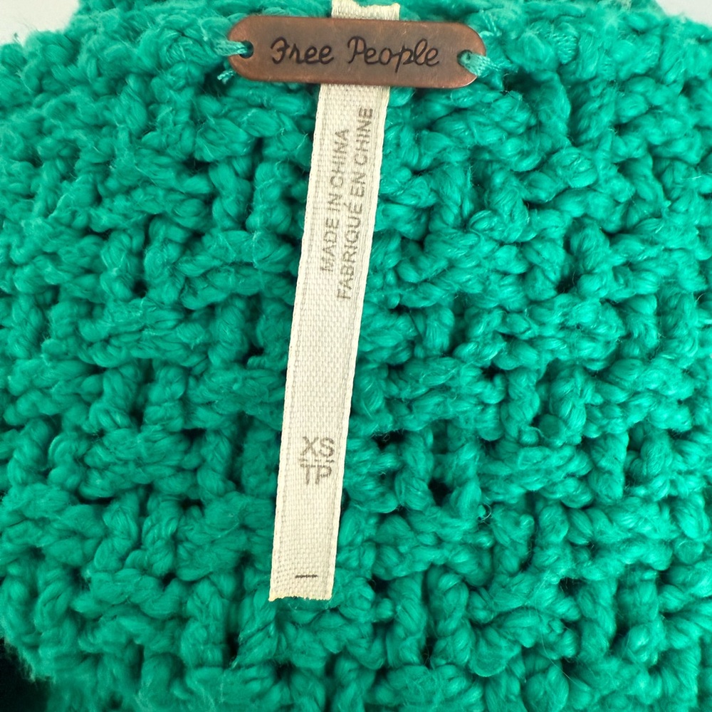 Free People Sticks and Stones Green Chunky Cable Knit Crop Sweater Size XS - Picture 4 of 5
